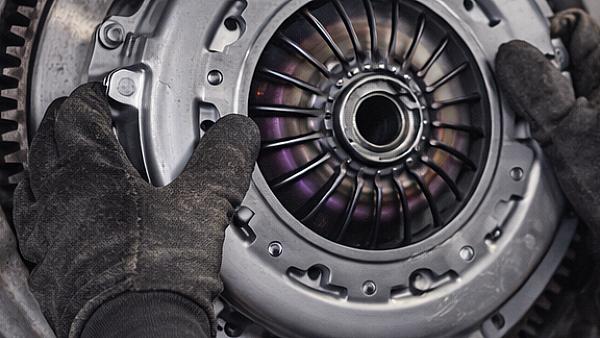 Embrayage, volant moteur 